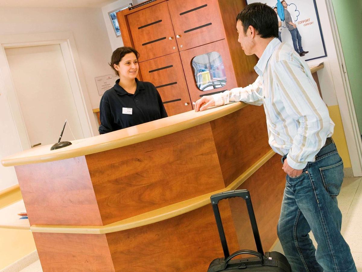 Ibis Budget Lons-Le-Saunier Exterior photo
